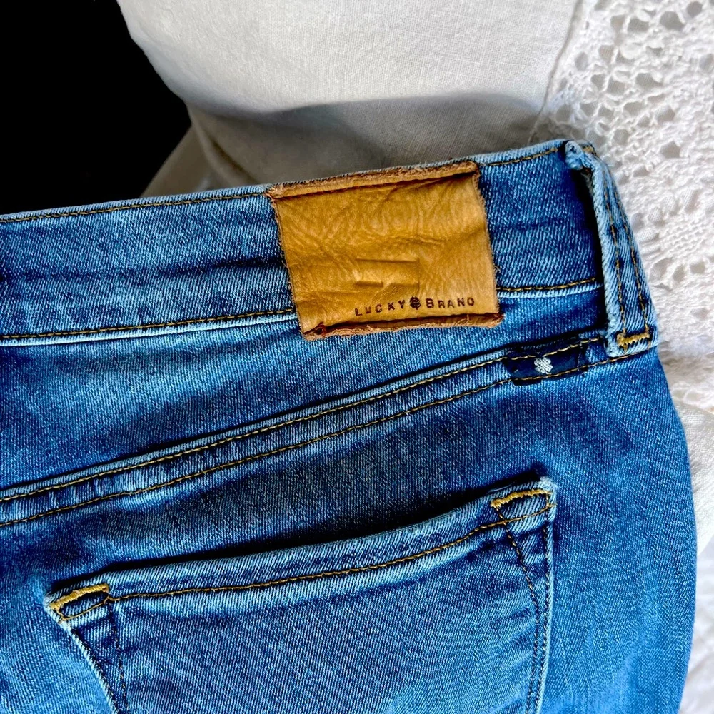 Lucky Brand Skinny Jeans - Picture 10 of 11